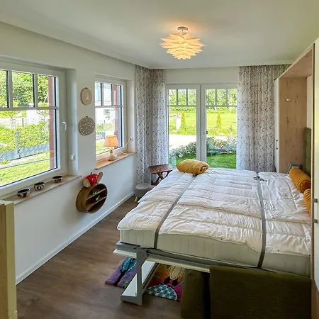 Exklusives Luxus-ferienhaus Mit Whirlpool Auf Ruegen بيت للعطل Puddemin