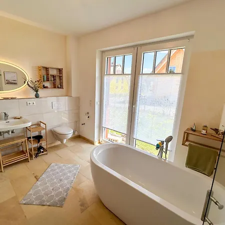 Holiday home Exklusives Luxus-ferienhaus Mit Whirlpool Auf Ruegen