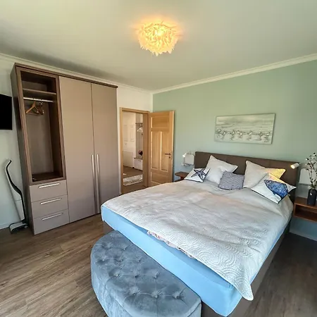 Exklusives Luxus-ferienhaus Mit Whirlpool Auf Ruegen Holiday home Puddemin