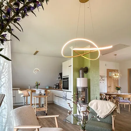 Exklusives Luxus-ferienhaus Mit Whirlpool Auf Ruegen Holiday home Puddemin