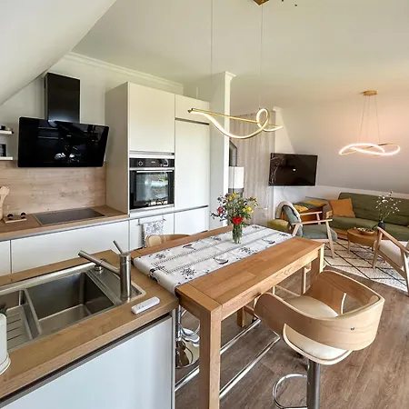 Holiday home Exklusives Luxus-ferienhaus Mit Whirlpool Auf Ruegen