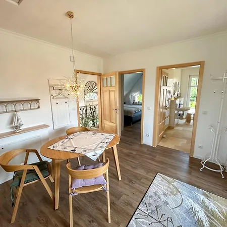 Exklusives Luxus-ferienhaus Mit Whirlpool Auf Ruegen Holiday home