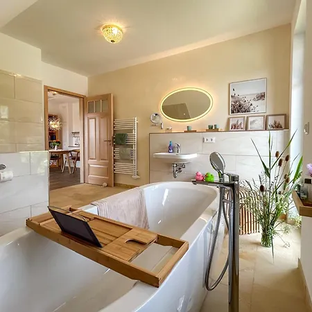 بيت للعطل Exklusives Luxus-ferienhaus Mit Whirlpool Auf Ruegen *